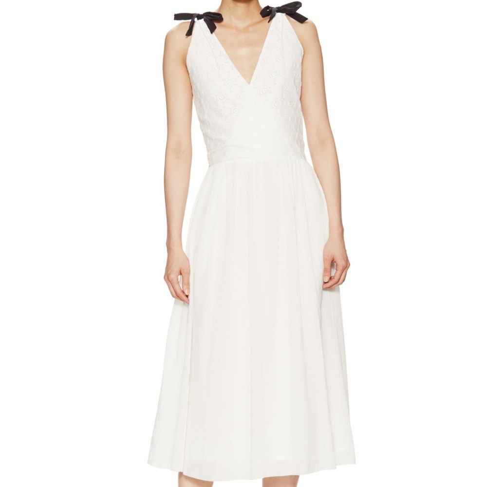 V-neck White Lace Cheesecloth Pockets Midi Dress